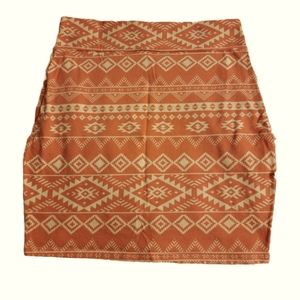✨️2/$20 NWOT Tribal Print Bodycon Mini Skirt Medium